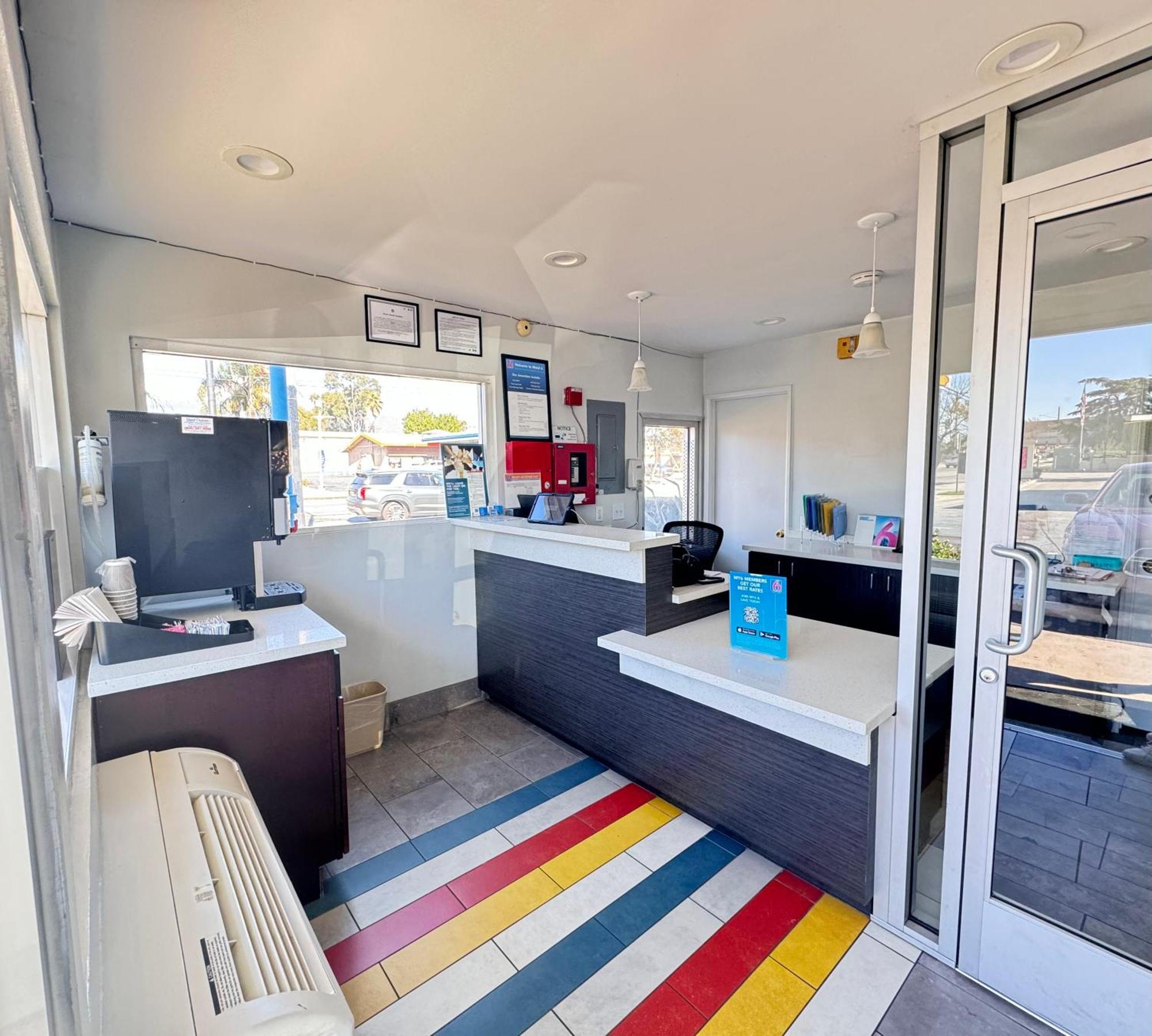Motel 6 Ontario Airport מראה חיצוני תמונה