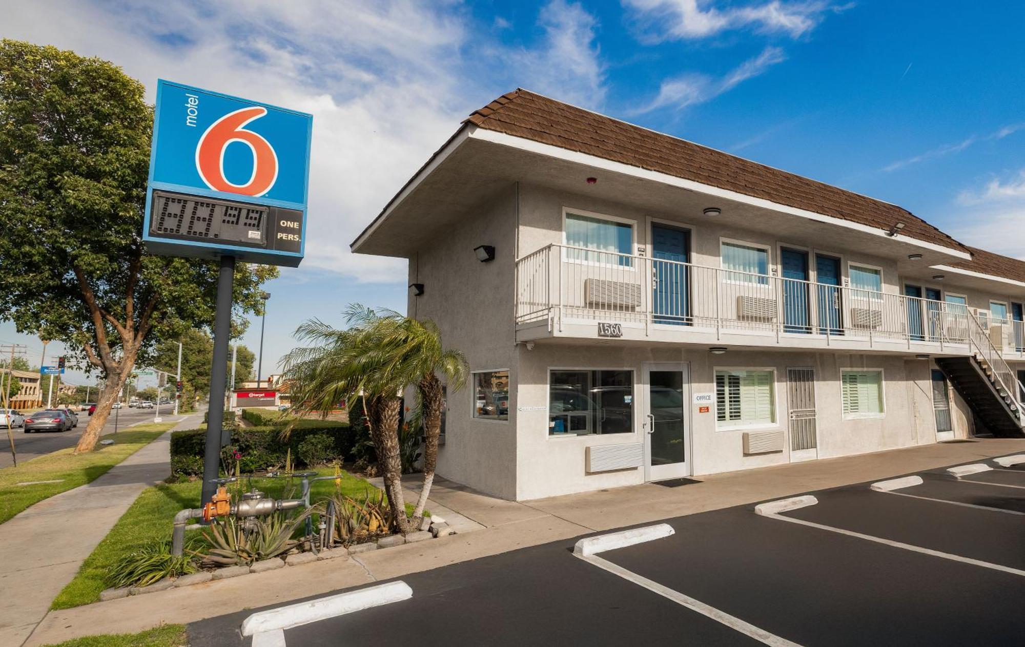 Motel 6 Ontario Airport מראה חיצוני תמונה