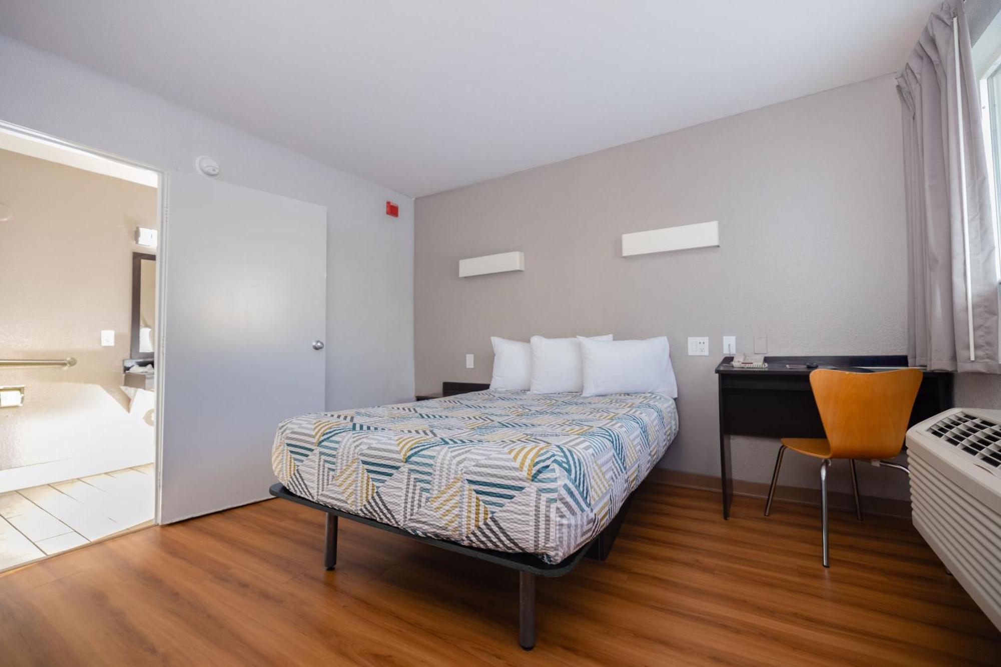 Motel 6 Ontario Airport מראה חיצוני תמונה