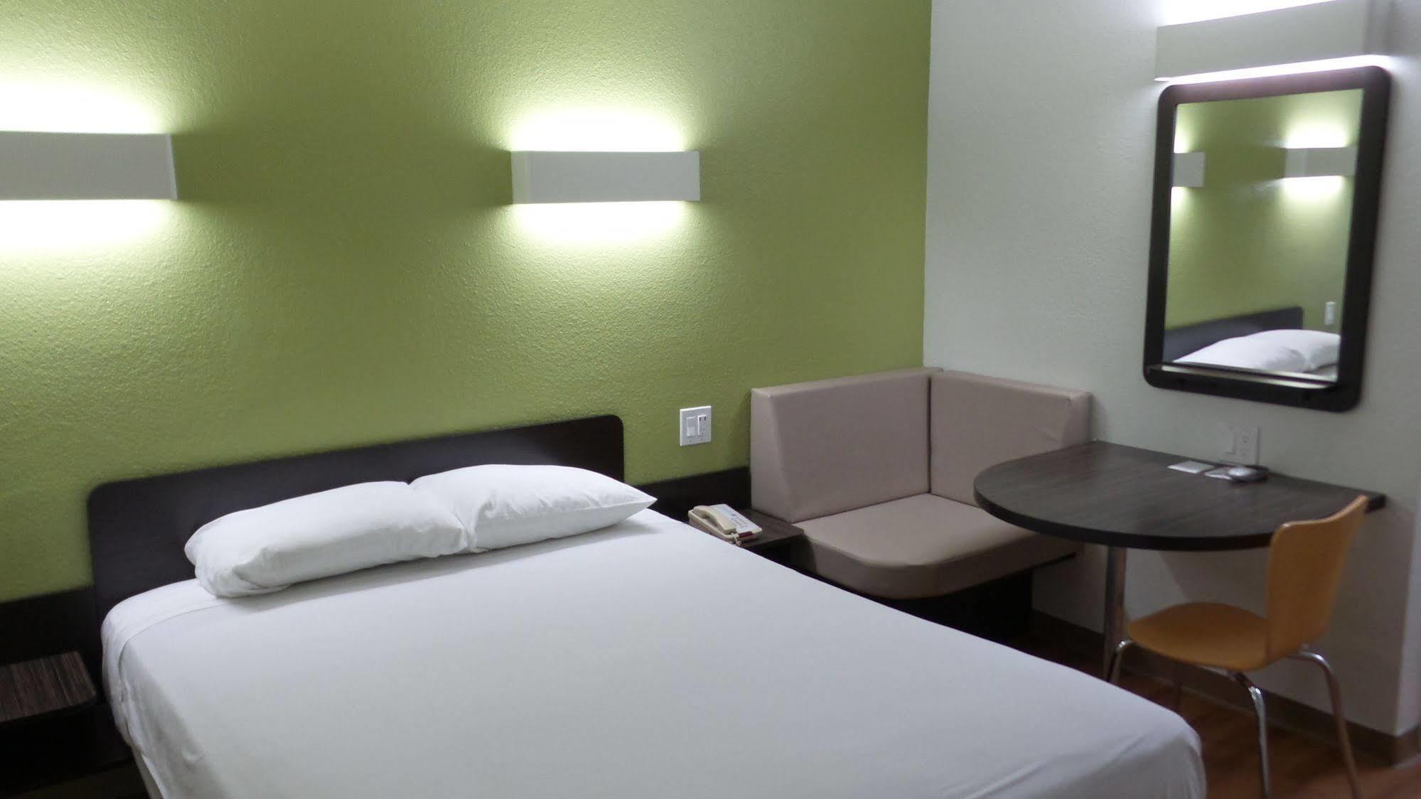 Motel 6 Ontario Airport מראה חיצוני תמונה