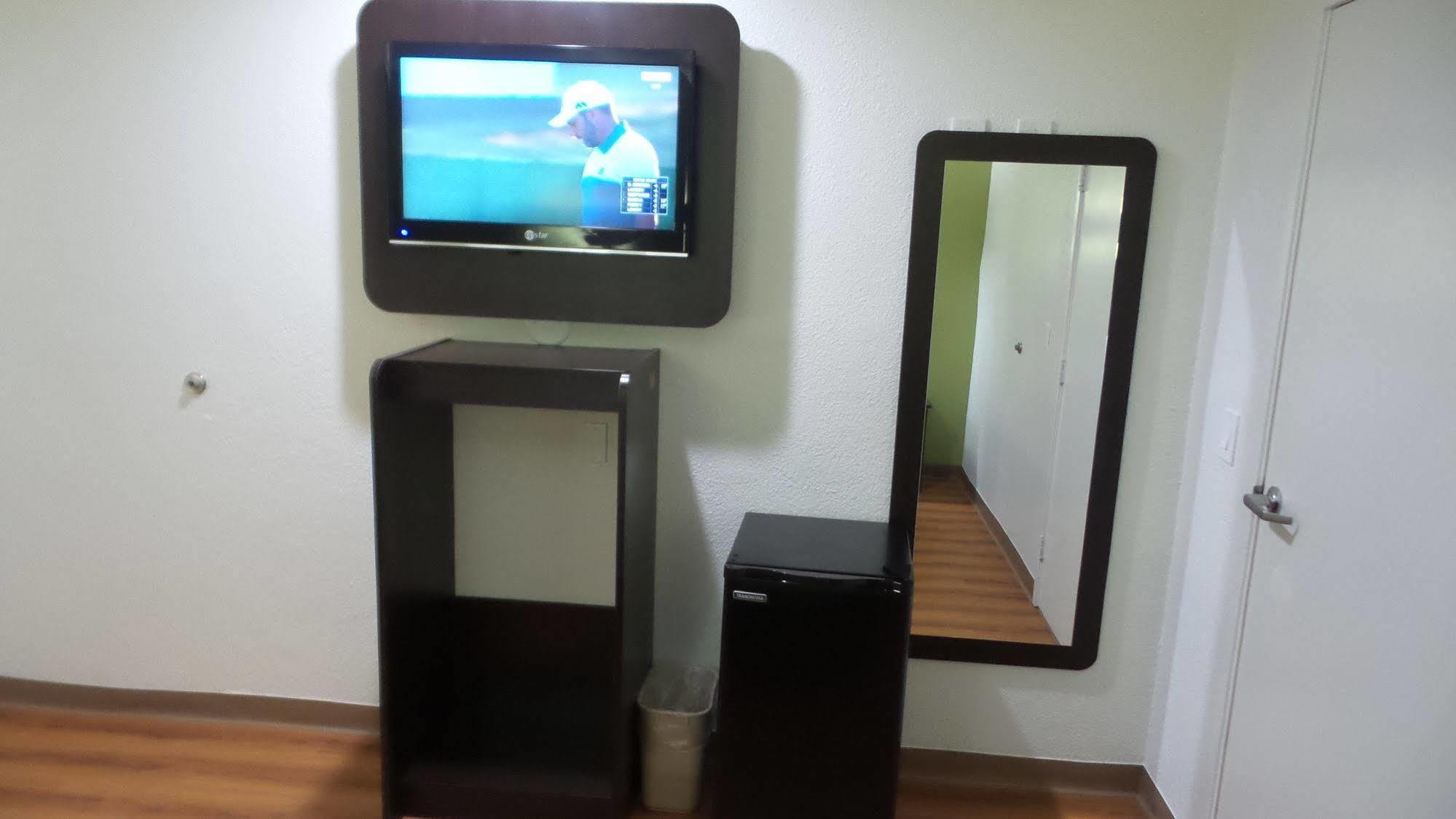 Motel 6 Ontario Airport מראה חיצוני תמונה