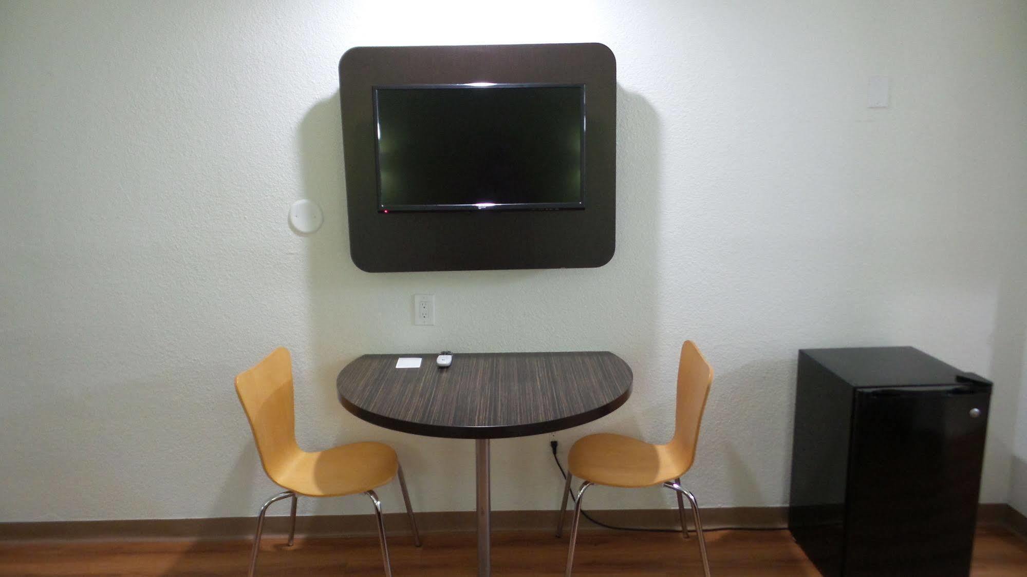 Motel 6 Ontario Airport מראה חיצוני תמונה