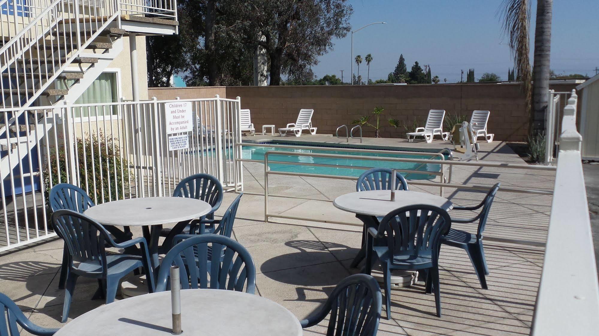 Motel 6 Ontario Airport מראה חיצוני תמונה
