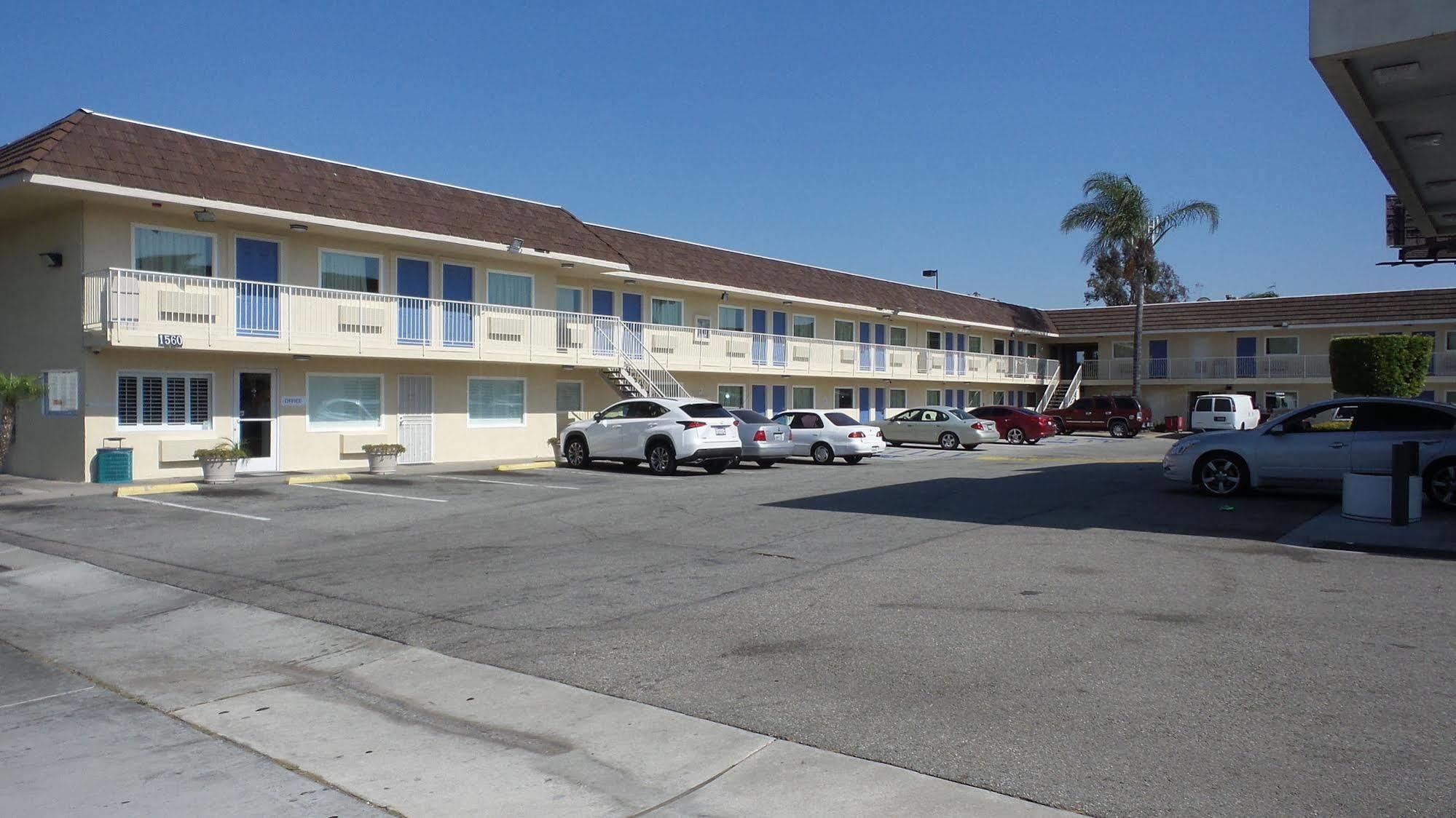 Motel 6 Ontario Airport מראה חיצוני תמונה